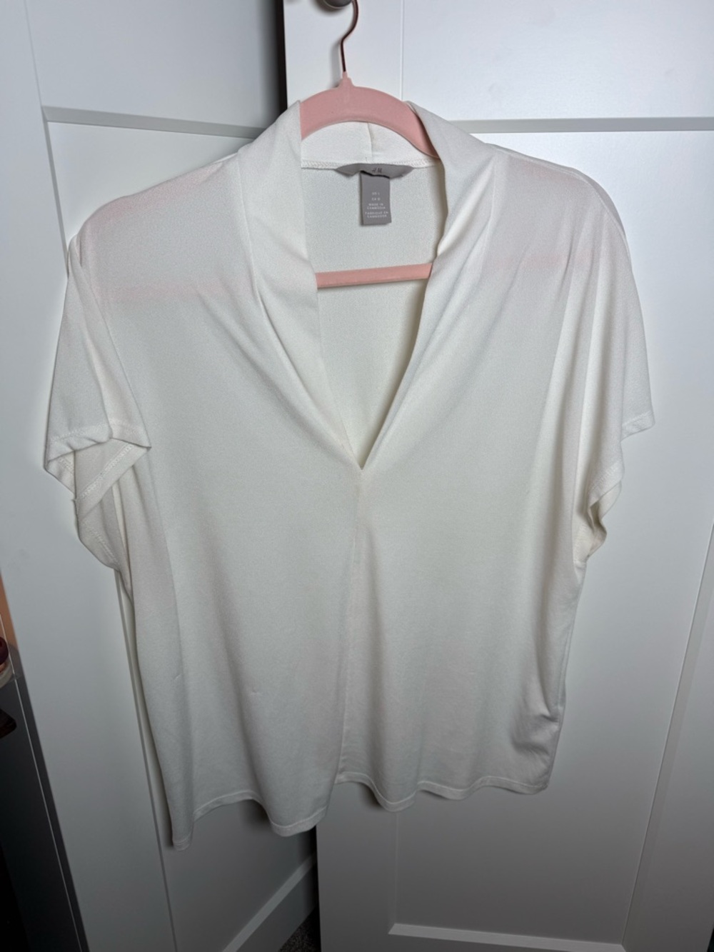 White Short-Sleeve Deep V-Neck Draped Knot Top - H&M
